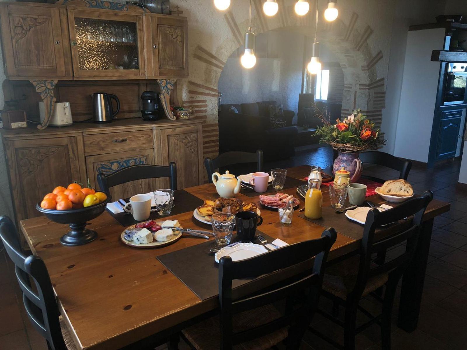 Maison D'Hotes La Fezendes Miradoux ภายนอก รูปภาพ
