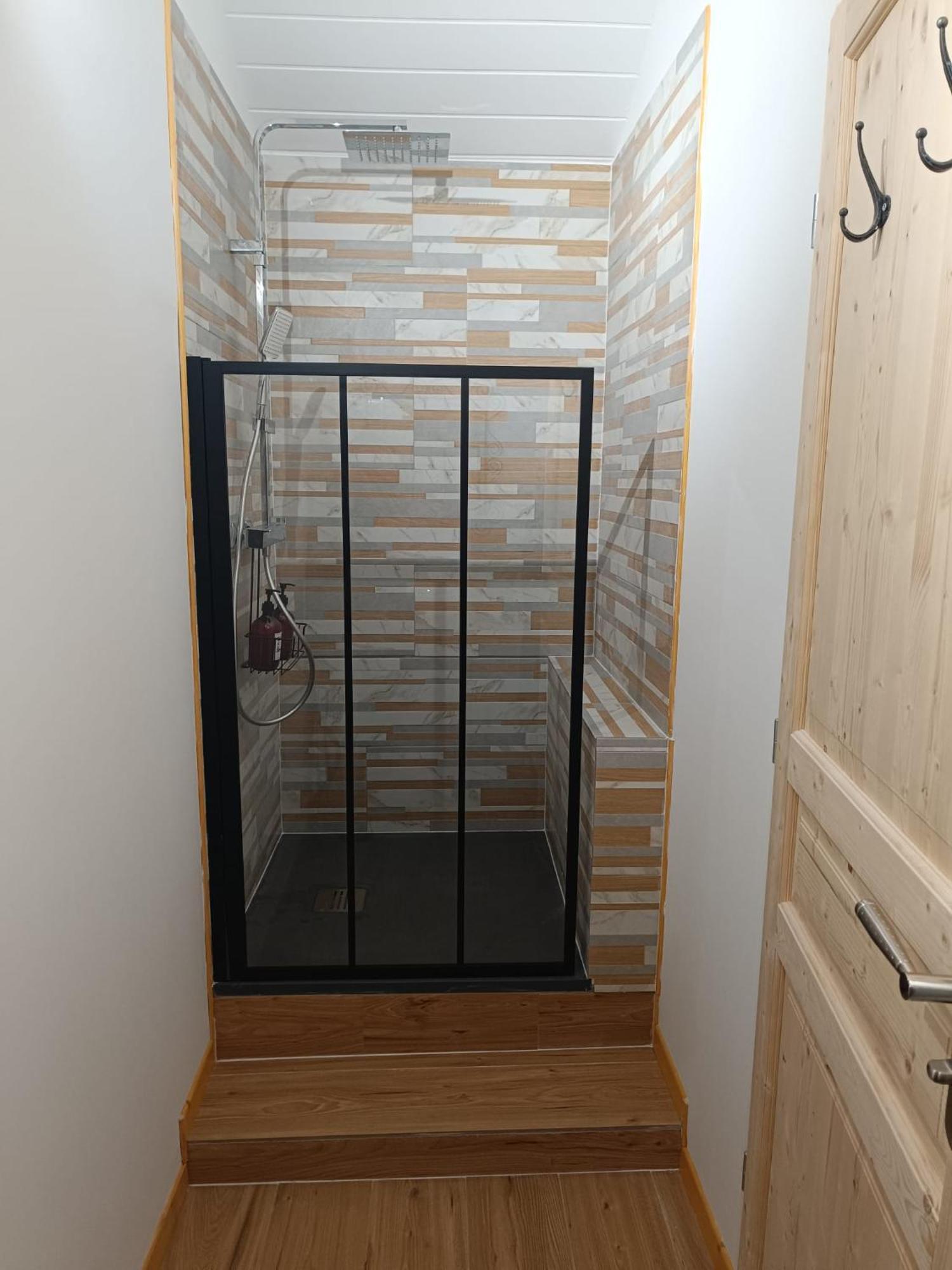 Maison D'Hotes La Fezendes Miradoux ภายนอก รูปภาพ